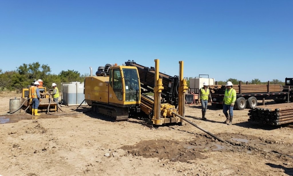Vermeer directional drill installing HDPE on a Arizona public utility trenchless boring project